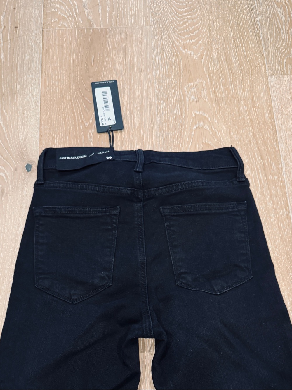 NWT Just Black Denim Tonal Crop Flare in Black, Size 26 - Picture 13 of 16